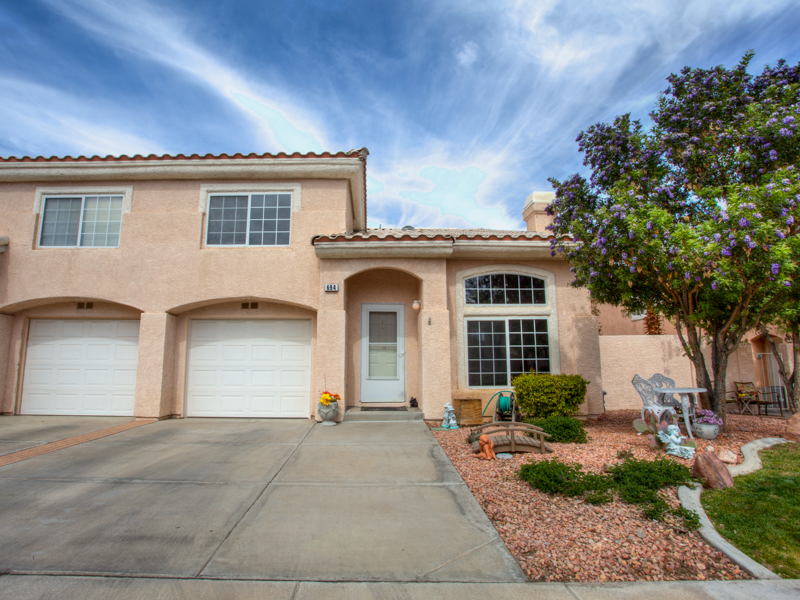 694 Corte Madera Ave, Henderson, NV 89015 - Front Yard and Garage