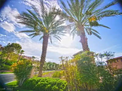 5 Via Del Garda Henderson, NV 89011
