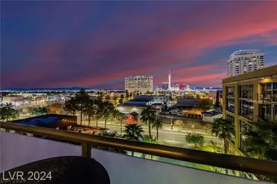 353 East Bonneville Avenue 303, Las Vegas, NV 89101 