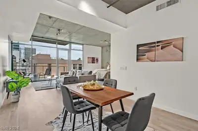 353 East Bonneville Avenue 303, Las Vegas, NV 89101 