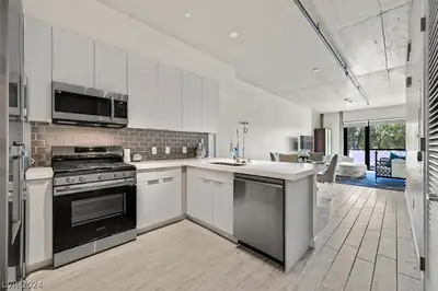 353 East Bonneville Avenue 359, Las Vegas, NV 89101 