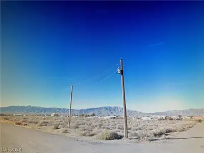 781 West Elderberry Street Pahrump, NV 89048