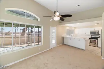 2087 River City Drive Dining Area