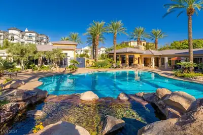 9219 Tesoras Drive 402 Las Vegas, NV 89144