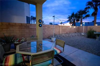 359 Hoskins Court, Henderson, NV 89012 Patio