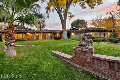 2801 Pinto Lane Las Vegas, NV 89107
