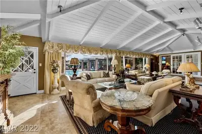 2801 Pinto Lane, Las Vegas, NV 89107 