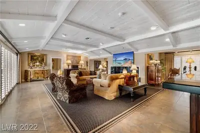 2801 Pinto Lane, Las Vegas, NV 89107 