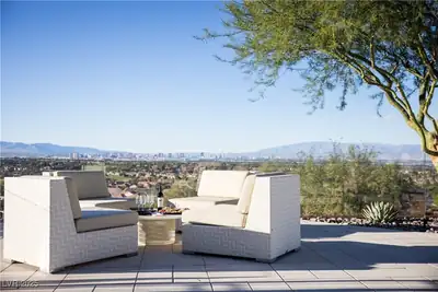 17 Cloud Chaser Boulevard, Henderson, NV 89012 Patio