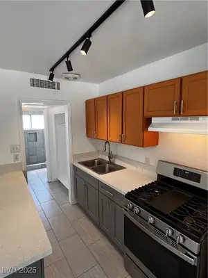308 West Cincinnati Avenue 8 Kitchen