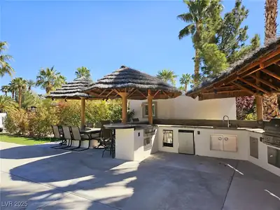 8175 Arville Street 338 Patio