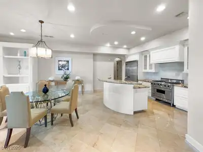 9101 Alta Drive 18 Kitchen