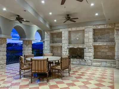 9101 Alta Drive 18 Patio