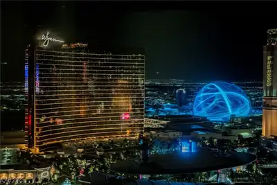 2000 North Fashion Show Drive 4302, Las Vegas, NV 89109 Front of Structure