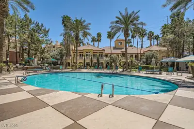 220 East Flamingo Road 402 Pool