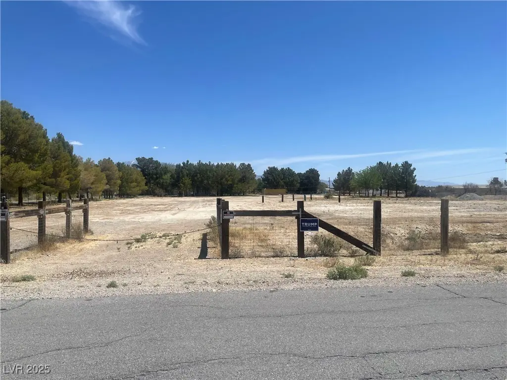 2431 Dyer Court, Pahrump, NV 89048