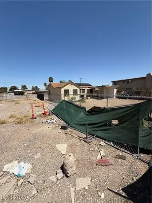 2851 Cedar Street Las Vegas, NV 89104