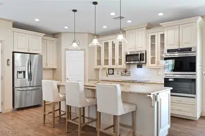 5315 North Fort Apache Road Kitchen