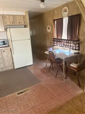 3030 West Basin Avenue Dining Area
