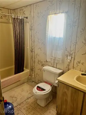 3030 West Basin Avenue Primary Bathroom