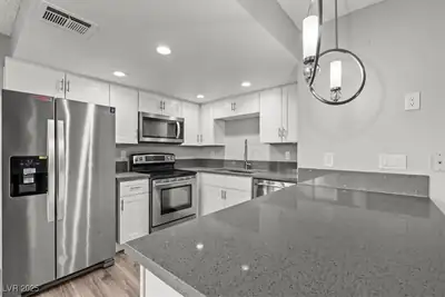 1112 Observation Drive 201, Las Vegas, NV 89128 Kitchen