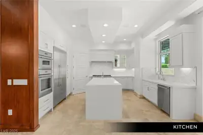 9101 Alta Drive 102, Las Vegas, NV 89145 Kitchen