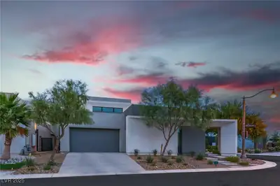 21 Highland Cove Lane Henderson, NV 89011