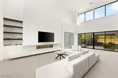 21 Highland Cove Lane, Henderson, NV 89011 