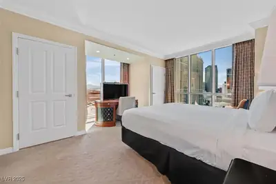 135 East Harmon Avenue 1401 Bedroom