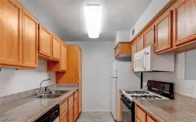 3318 North Decatur Boulevard 2103 Las Vegas, NV 89130