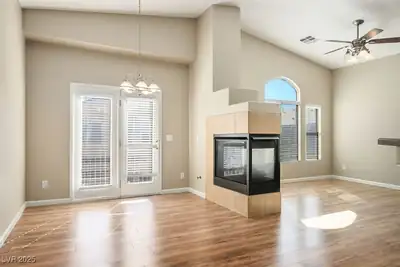 6610 Tumbleweed Ridge Lane 101 Living Room