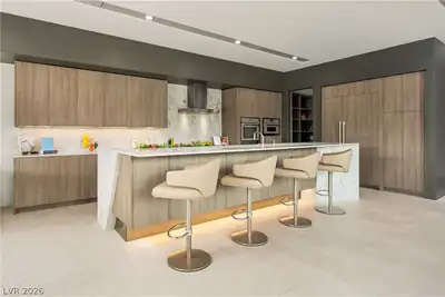 20 Lakefront Drive, Henderson, NV 89011 Kitchen