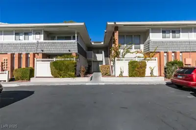 668 Oakmont Avenue 1715, Las Vegas, NV 89109 Front of Structure