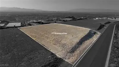 17 Stonecutter - Land Court Aerial View