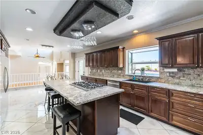 8960 Lansberry Court, Las Vegas, NV 89147 Kitchen