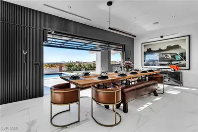 3266 South Spring Mountain Boulevard Dining Area