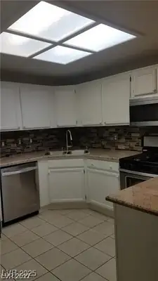 9470 Peace Way 206 Kitchen