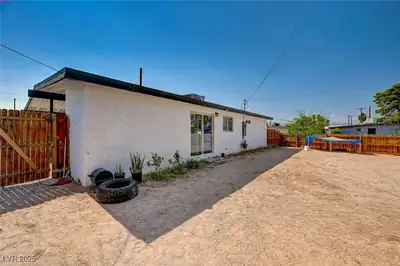 1424 Teton Street, Las Vegas, NV 89101 Back of Structure