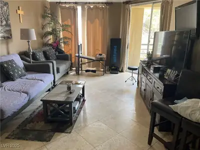 220 East Flamingo Road 227 Living Room