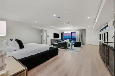 807 Magnum Cliff Court Primary Bedroom