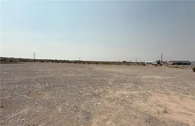 6150 Kent Street, Pahrump, NV 89061 Yard