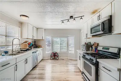 5974 Mount McKinley Avenue, Las Vegas, NV 89156 Kitchen