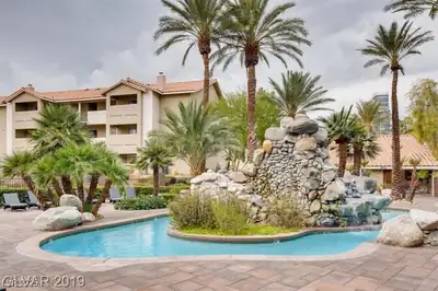 4200 South Valley View Boulevard 2001 
