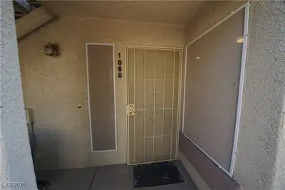 5710 East Tropicana Avenue 1060 Entry