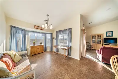 4153 West Panorama Street Dining Area