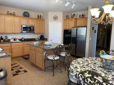170 Arches Court, Henderson, NV 89012 Kitchen