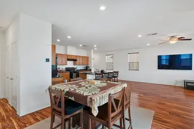 7104 Flathead River Avenue, Las Vegas, NV 89179 Dining Area