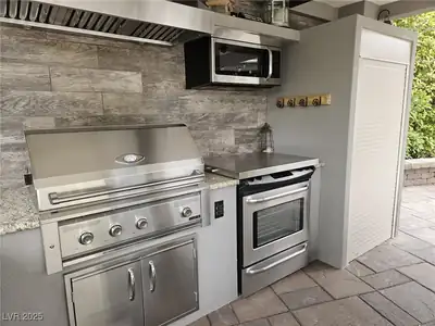 8175 Arville Street 258 Kitchen