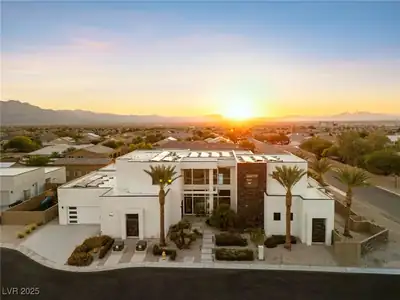 9760 Solar Avenue, Las Vegas, NV 89149 Front of Structure