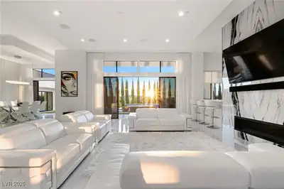 9760 Solar Avenue, Las Vegas, NV 89149 Living Room